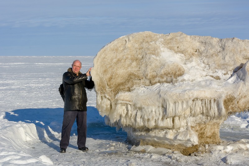 Measuring ice accumulation