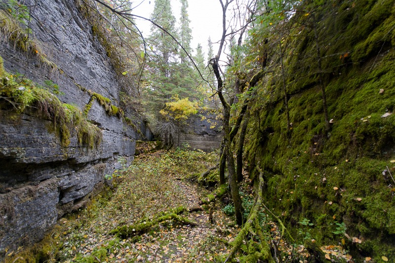 Into the main crevasse