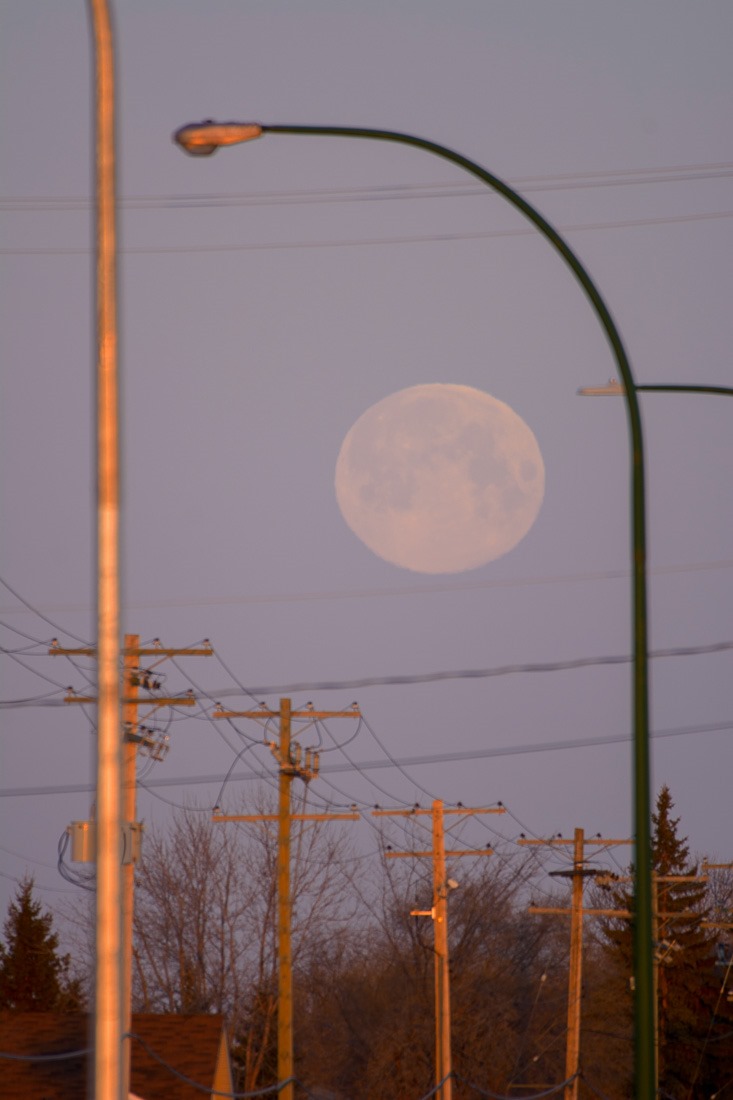 Giant Moon illusion