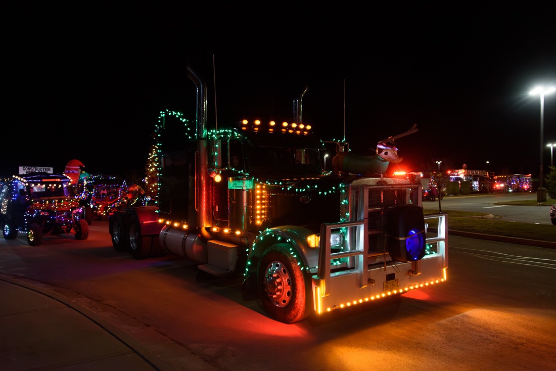 Liverpool Santa Claus Parade – Nikon D750 – ISO 8000