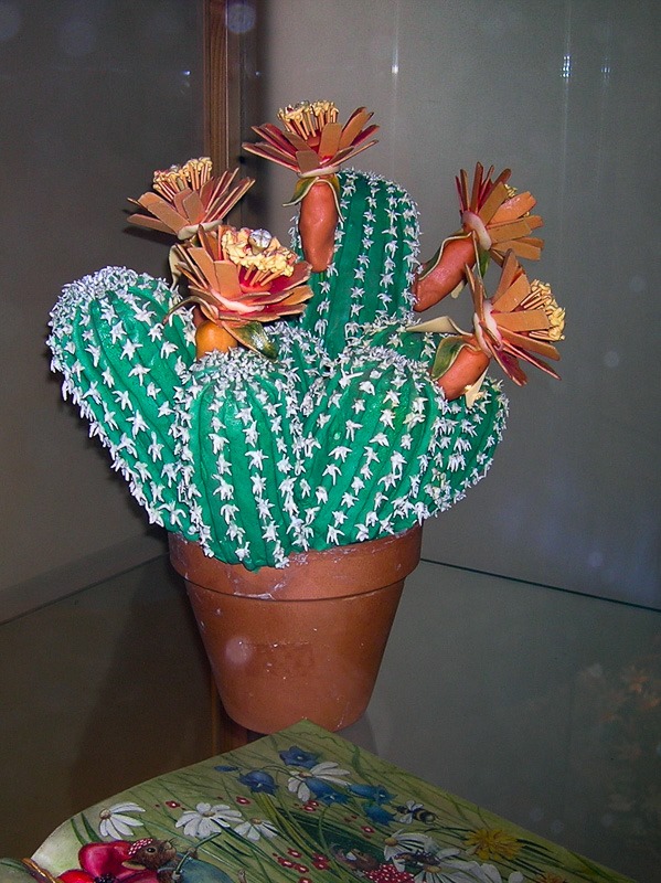 Marzipan cactus